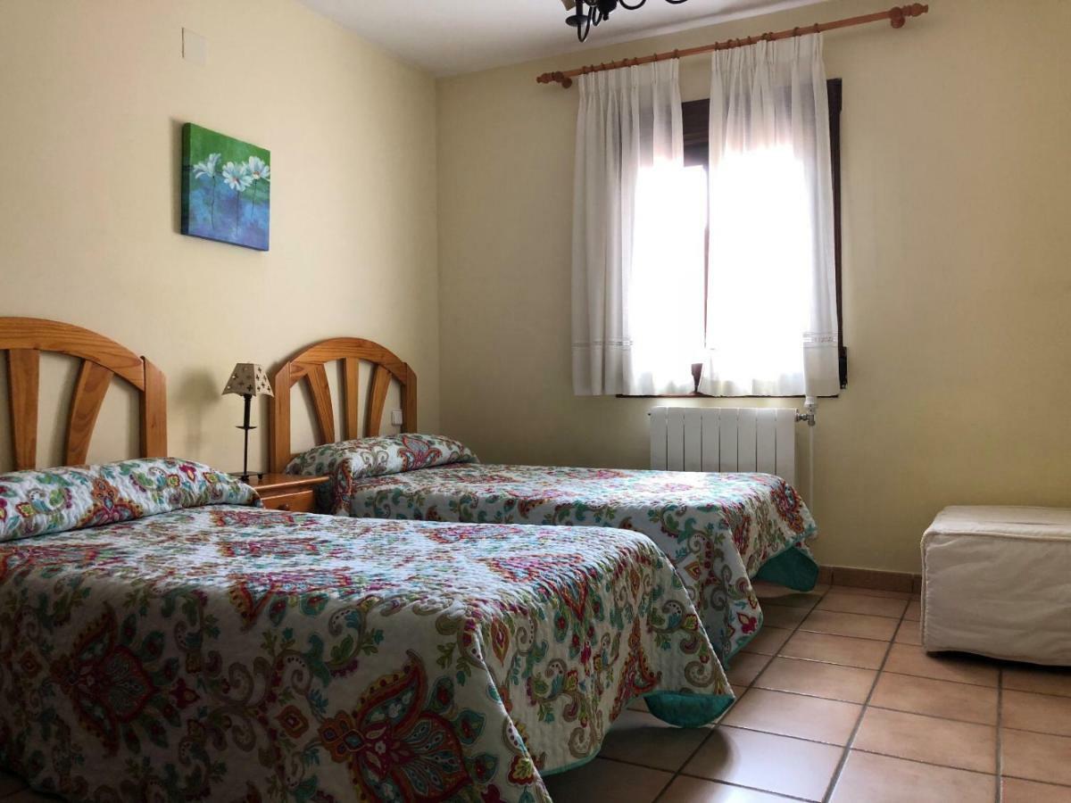 Apartamentos Los Parrales Villalba de la Sierra Exteriör bild